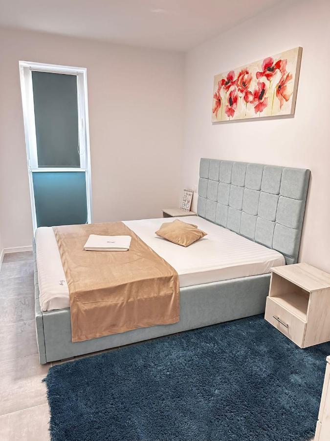 Lovely Apartment In Beautiful #Tirgu Mures At Maurer Residence Târgu-Mureş Buitenkant foto