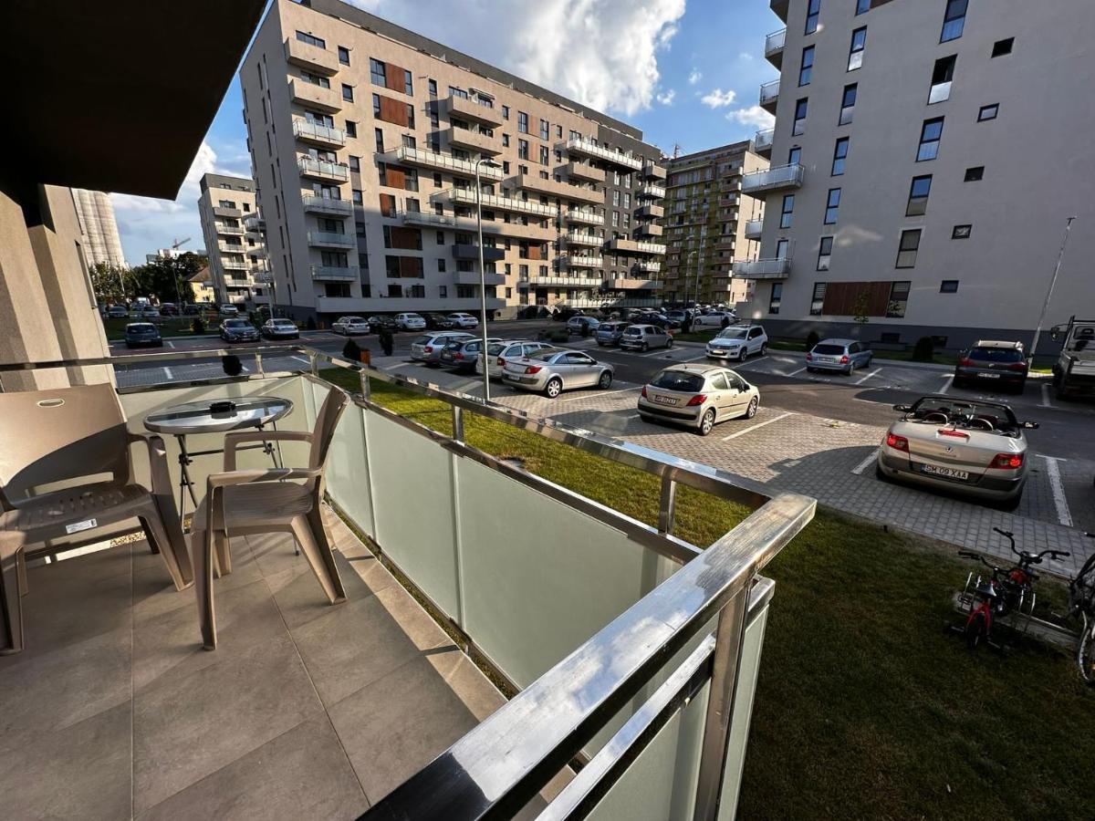 Lovely Apartment In Beautiful #Tirgu Mures At Maurer Residence Târgu-Mureş Buitenkant foto